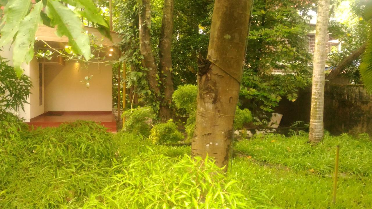 Marari Beach Pearl Homestay Mararikulam Esterno foto